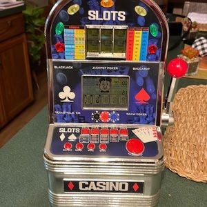 Casino , novelty game, works great, many games